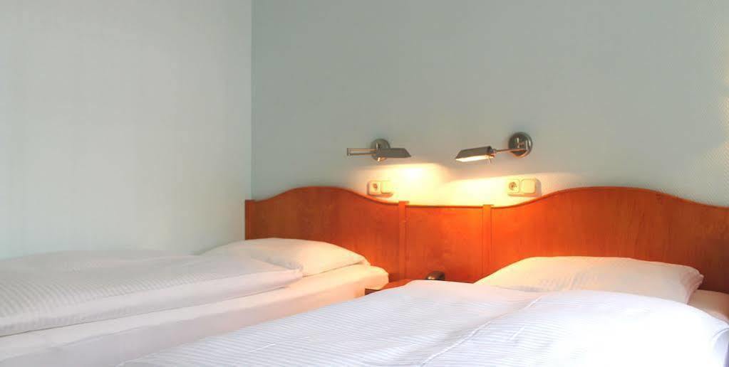 B-Hotel 뒤셀도르프 외부 사진